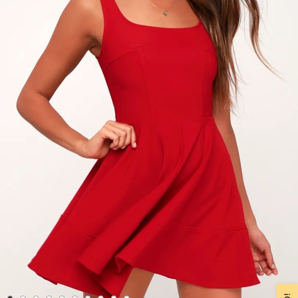 Lulu’s red dress